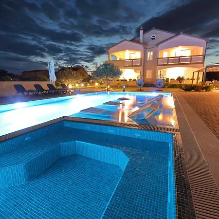 Suva Punta, No 1 Appartement *