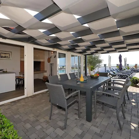 Apartment Suva Punta, No 1 Vir