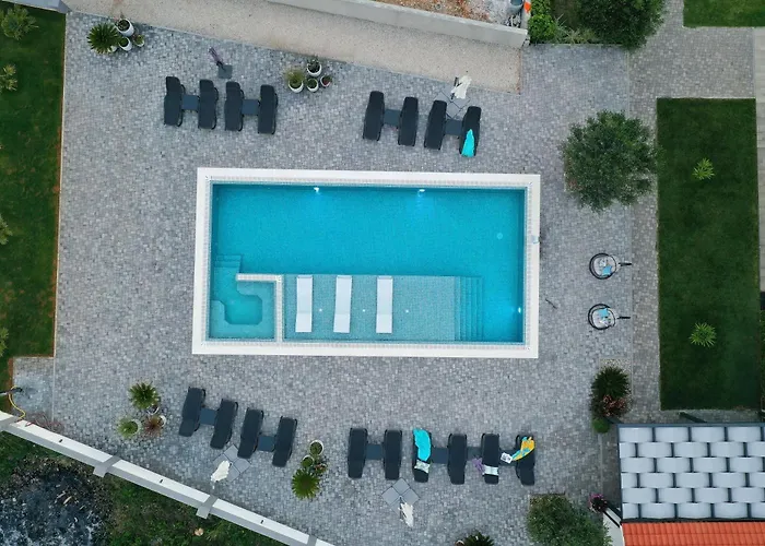 Suva Punta, No 1 Вир