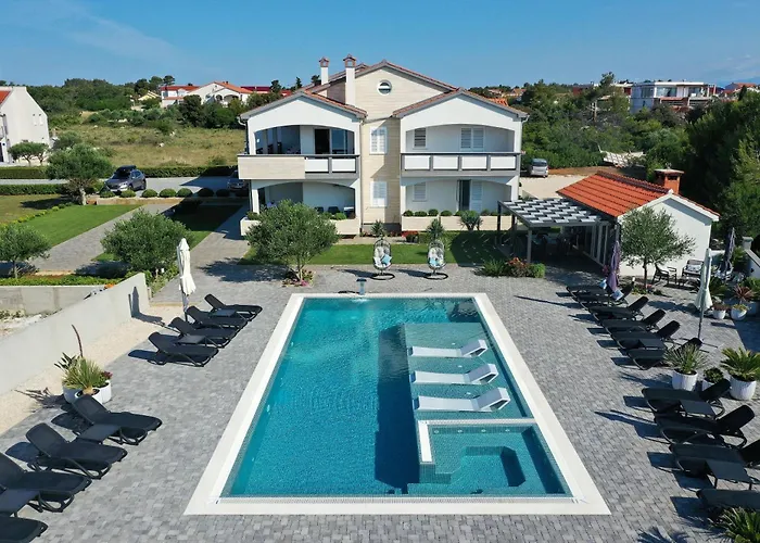 Suva Punta, No 1 Вир